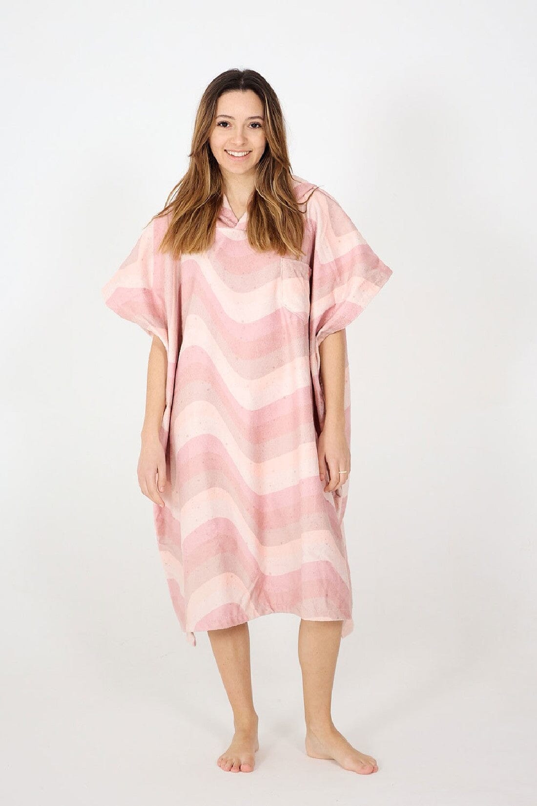 PONCHO RIPPLE - CANDY Changing Robes After Essentials