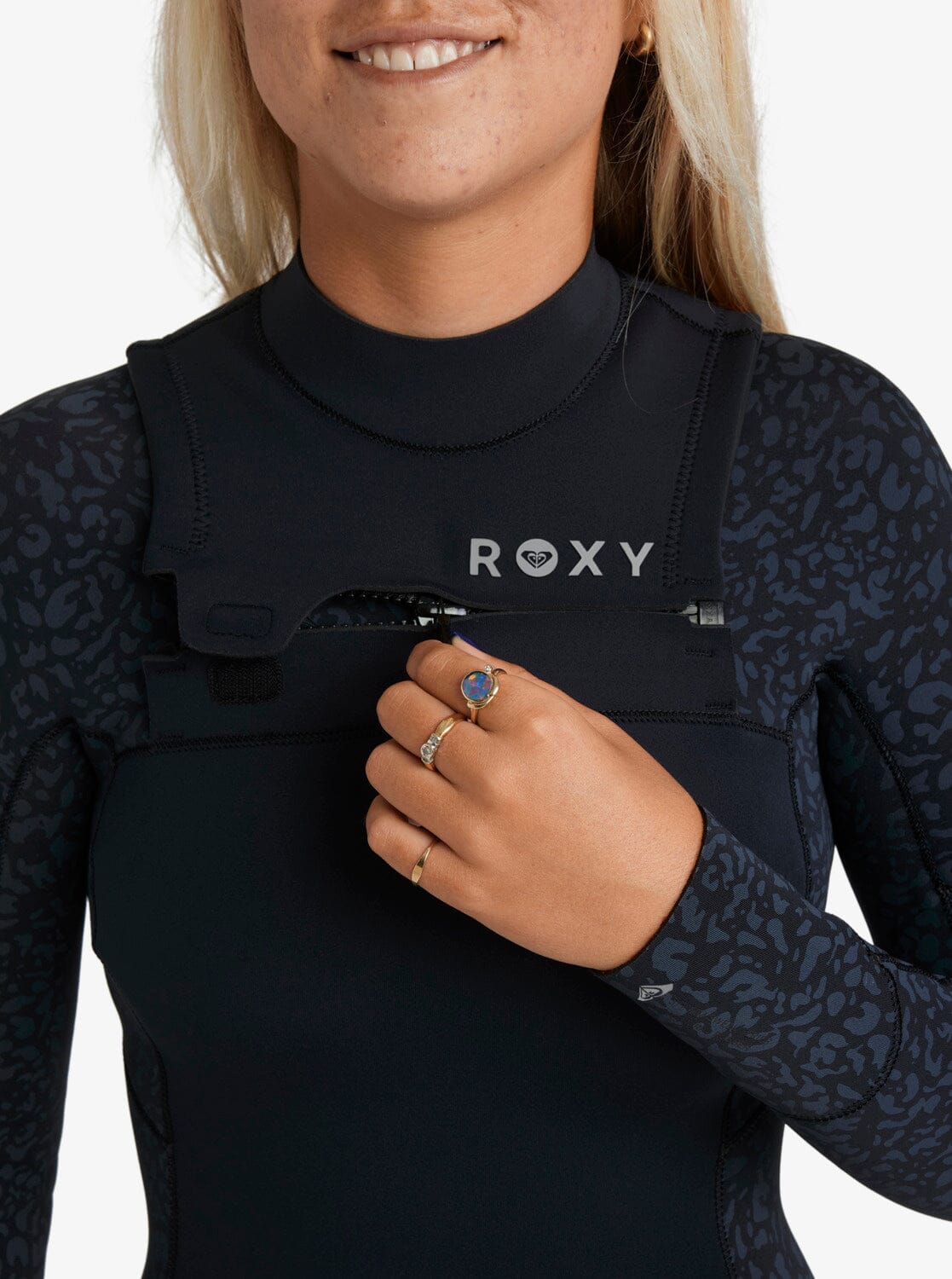 Swell Natural 5/4mm Chest Zip - Animal Print (2025) Women's wetsuits Roxy