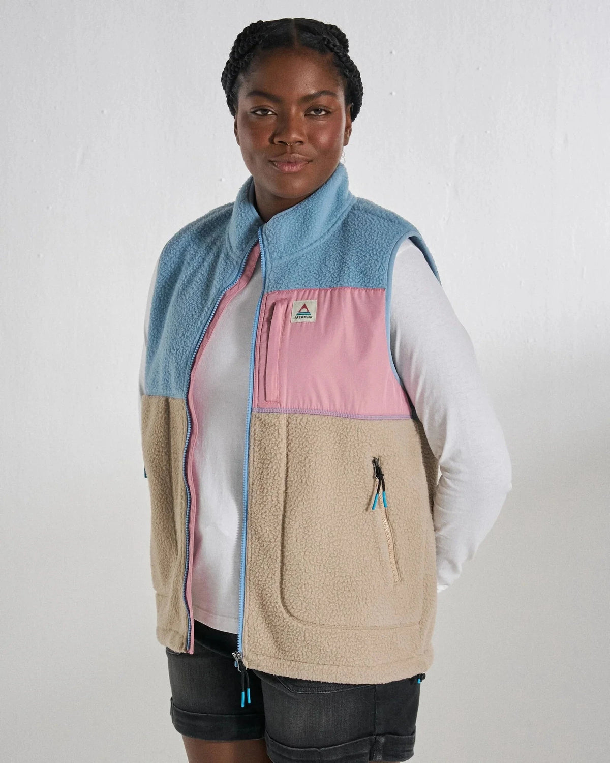 Fairbanks Sherpa Gilet - Faded Denim/Simply Taupe Gilet Passenger 