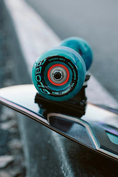 Talon 30" Cruiserboard - Black/Blue/Green Skateboards Globe 