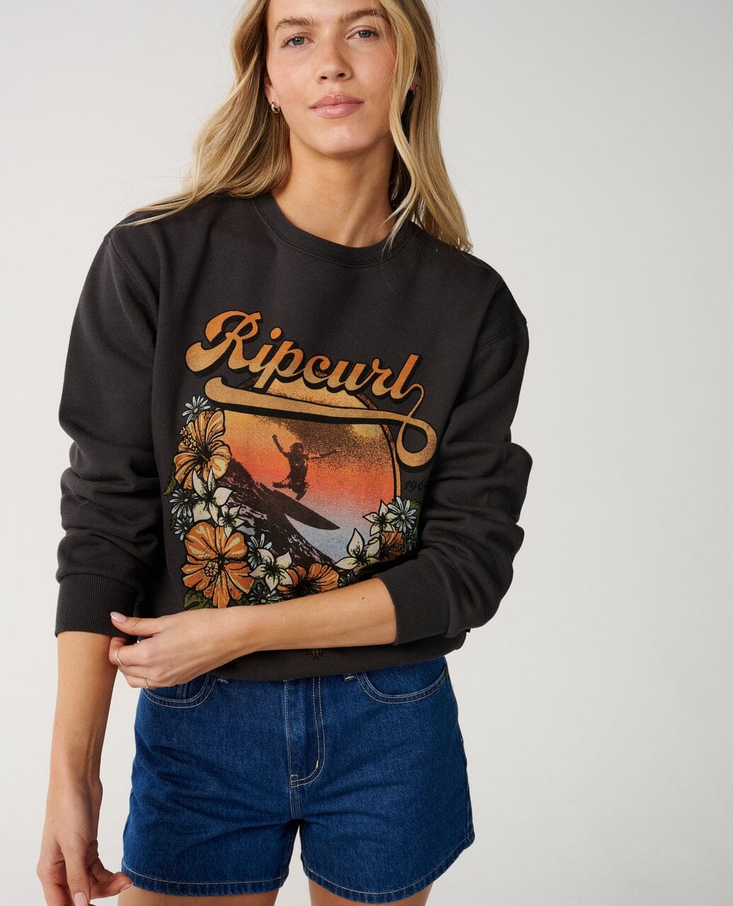 Wave Standard Crew - Washed Black Women's Hoodies & Sweatshirts Rip Curl Women 