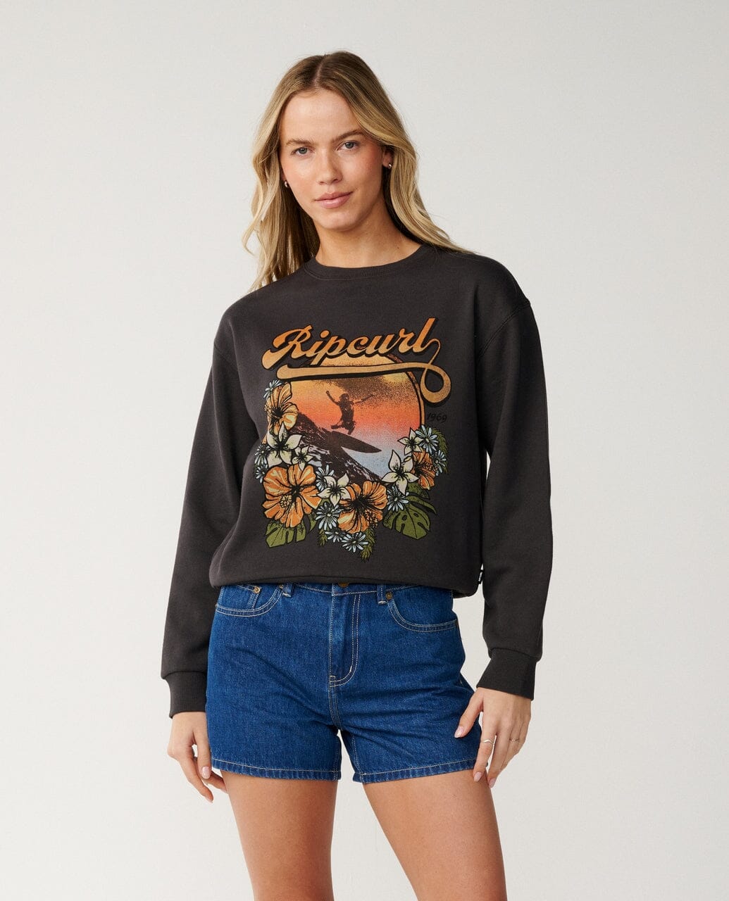 Wave Standard Crew - Washed Black Women's Hoodies & Sweatshirts Rip Curl Women XS 