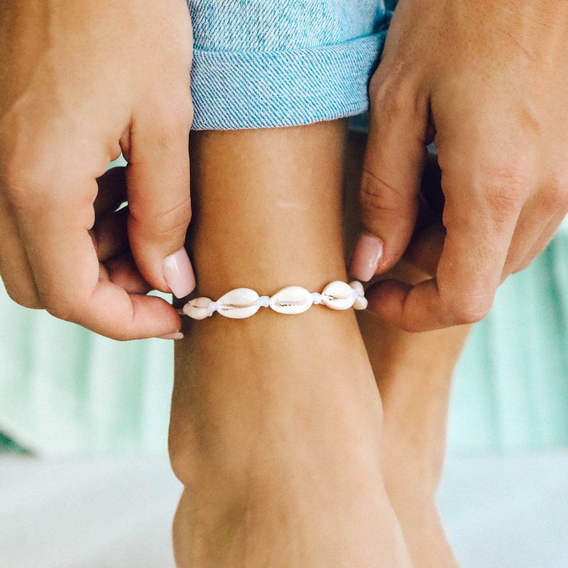 KNOTTED COWRIES ANKLET Jewellery Pura Vida 